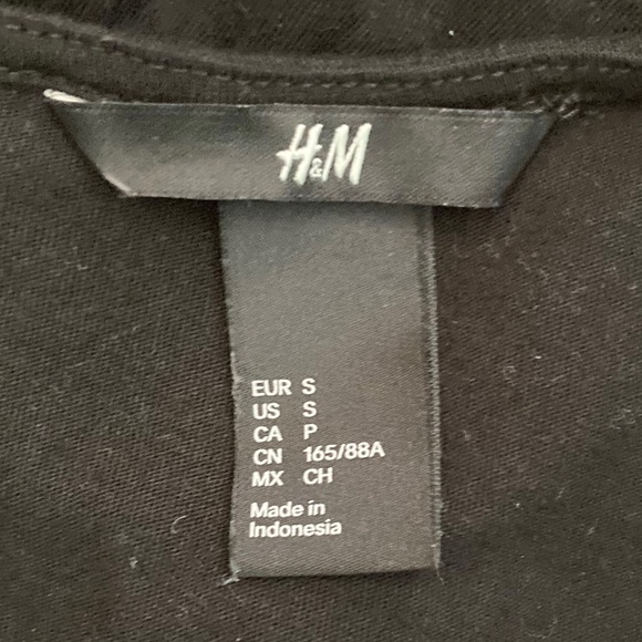 Women’s size small H&M black A-line sleeveless dress with exposed zipper - Picture 4 of 5